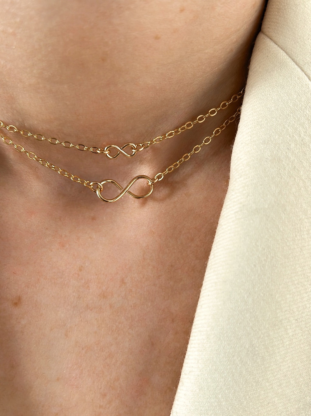COLLIER INFINITY